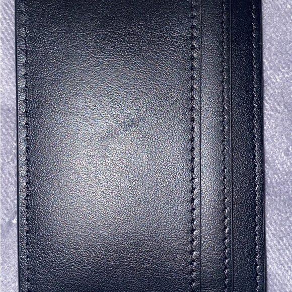 Moshing Cardholder - Picture 3 of 3